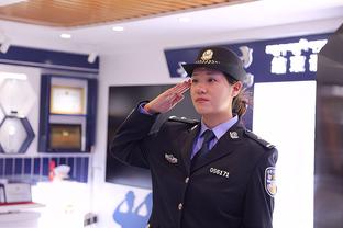33岁前女足国门王飞宣布退役